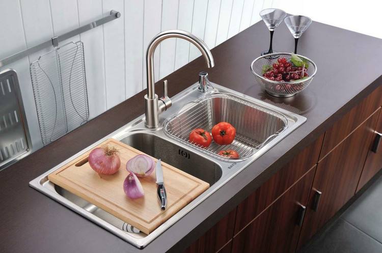 廚房水槽用單盆好還是雙盆好？